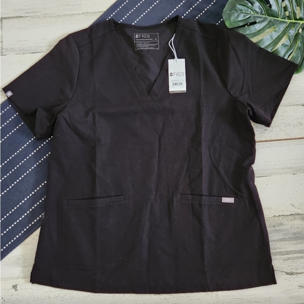 NWT! Figs Scrub Top Casma Black XL